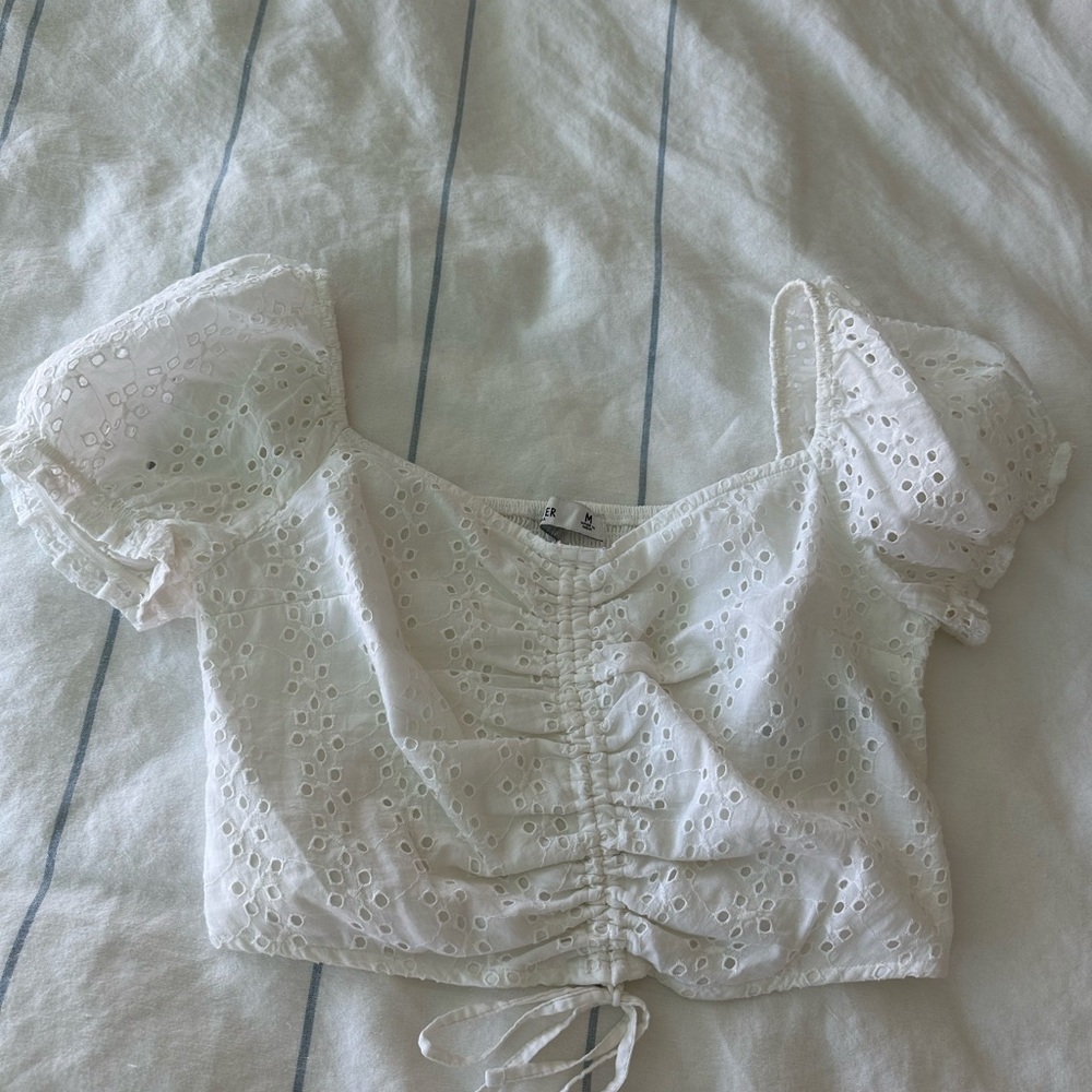 White eyelet hollister top size M